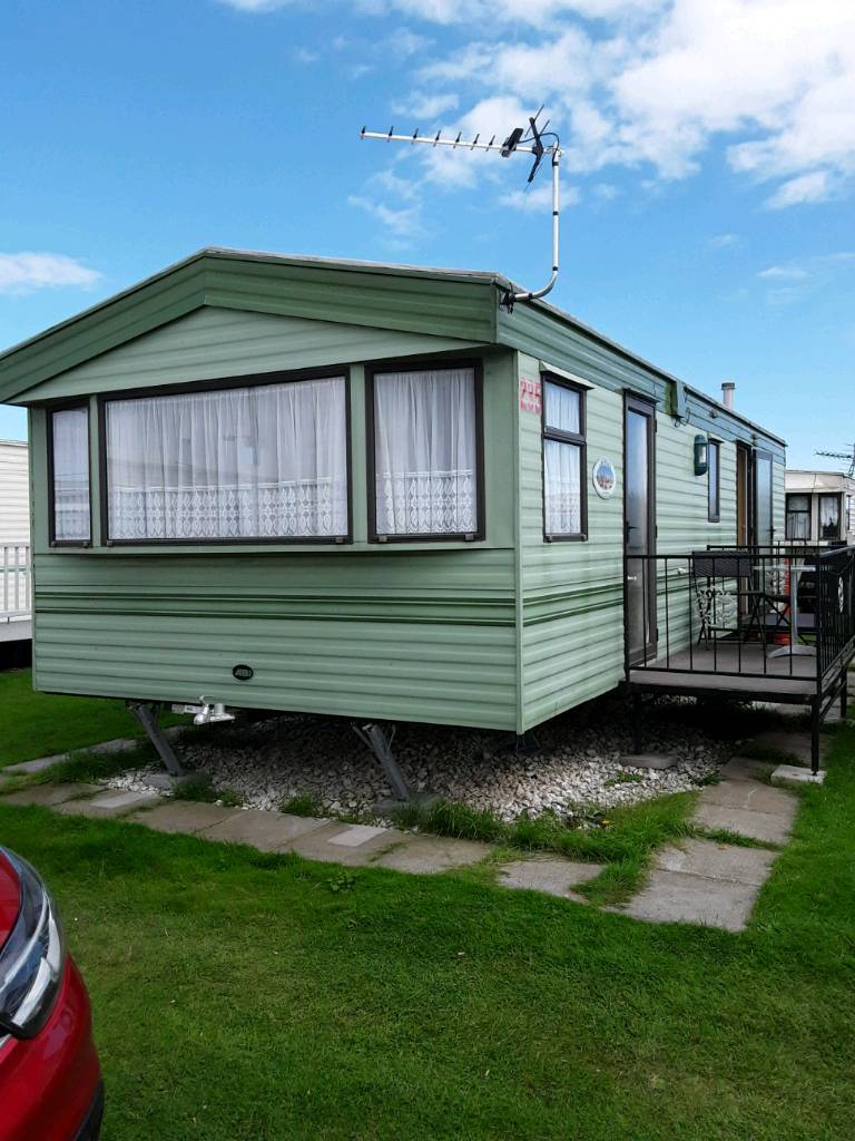 CARAVAN TO RENT LET HIRE INGOLDMELLS SKEGNESS in Skegness, Lincolnshire Gumtree