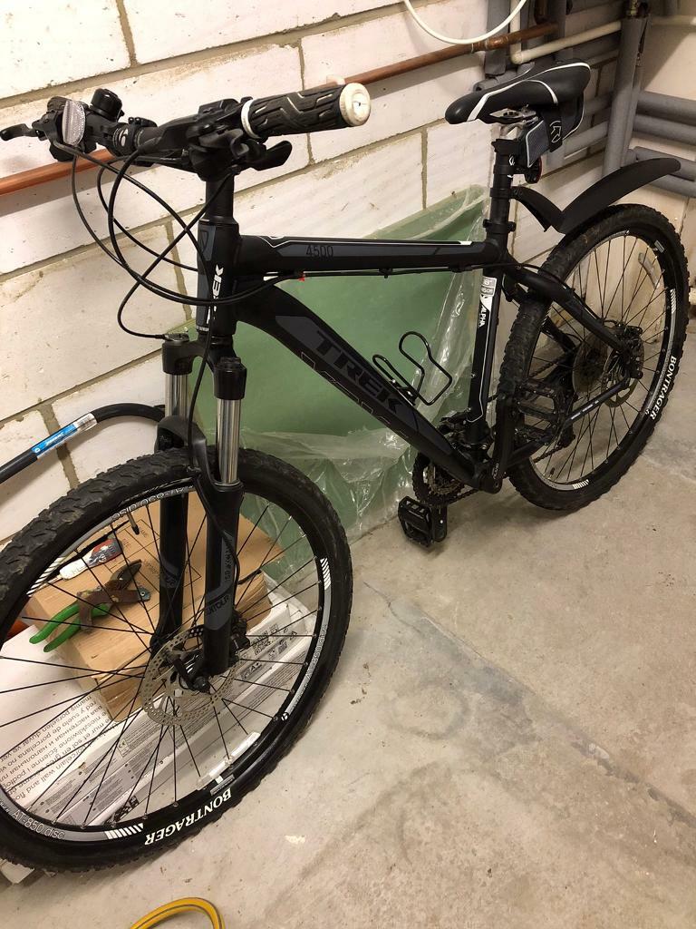 Trek mens mountain bike, hardly used, excellent condition in Chester