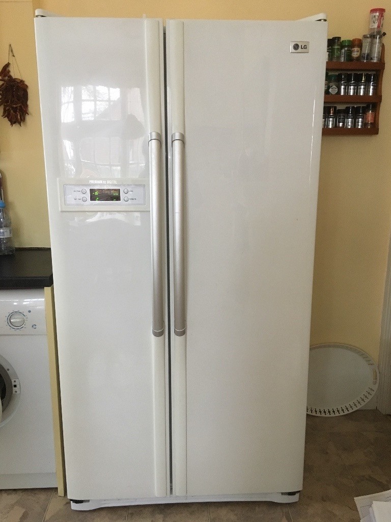 LG Fridge/freezer (American style) | in Wimborne, Dorset | Gumtree