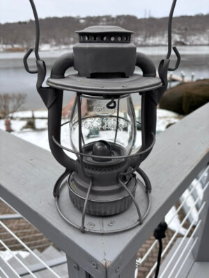 Dietz Vesta Railroad Kerosene Lantern, NYCS RR Embossed Globe