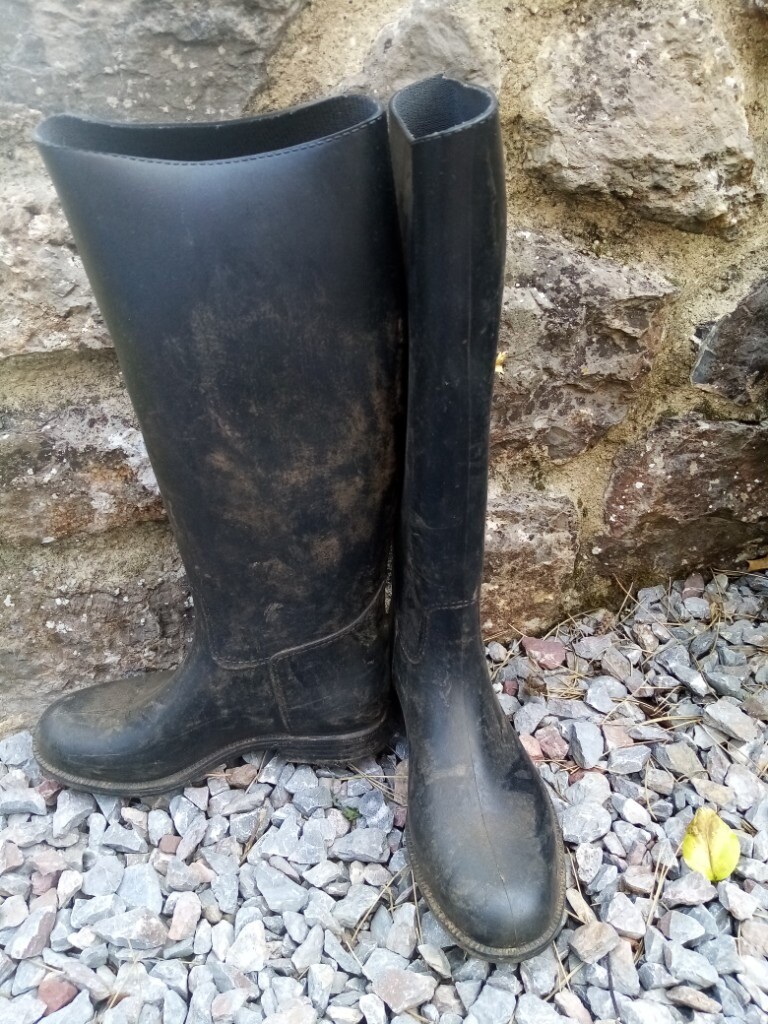 Black rubber full length riding boots size 4.5 in Chudleigh, Devon