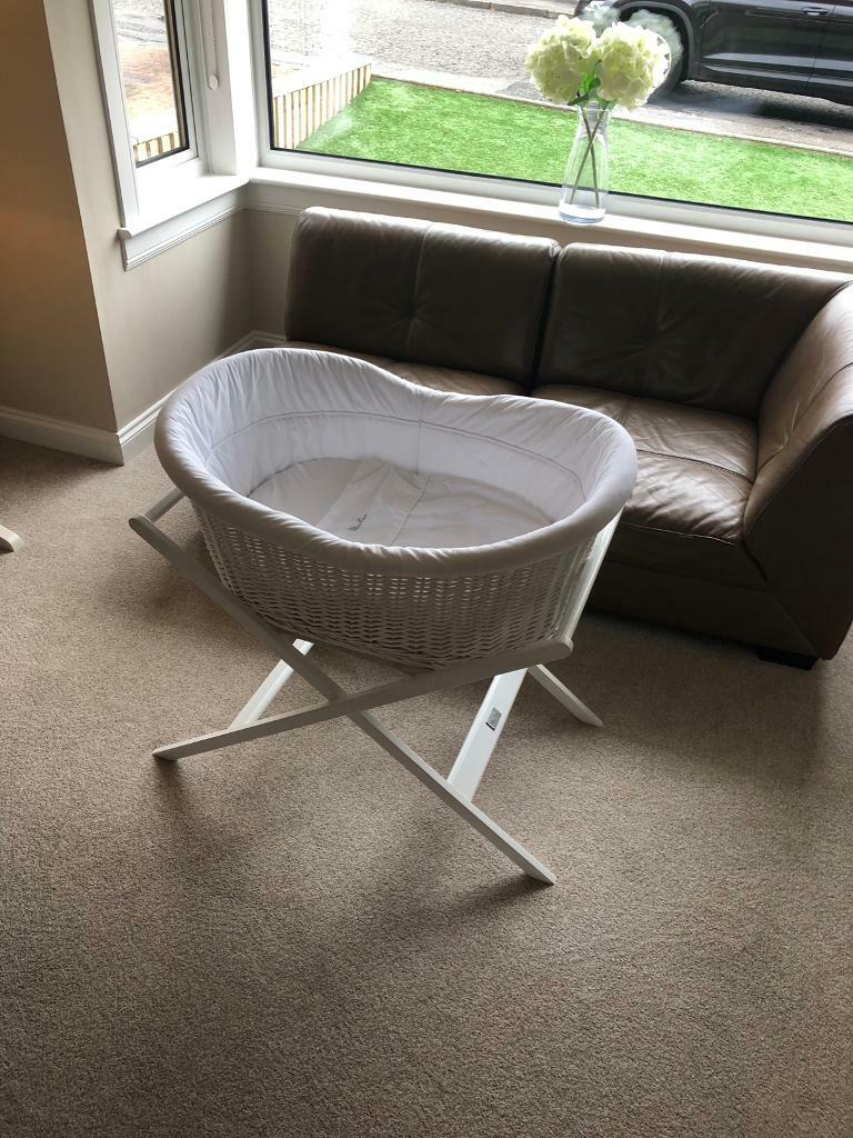 Silver Cross moses basket and canopy in Hamilton, South Lanarkshire