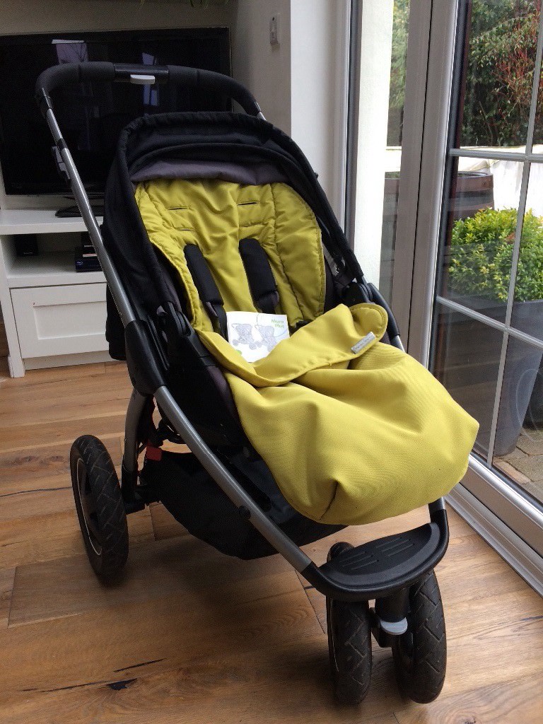 Maxi-Cosi 'Mura Plus' Pram with Footmuff and user manual