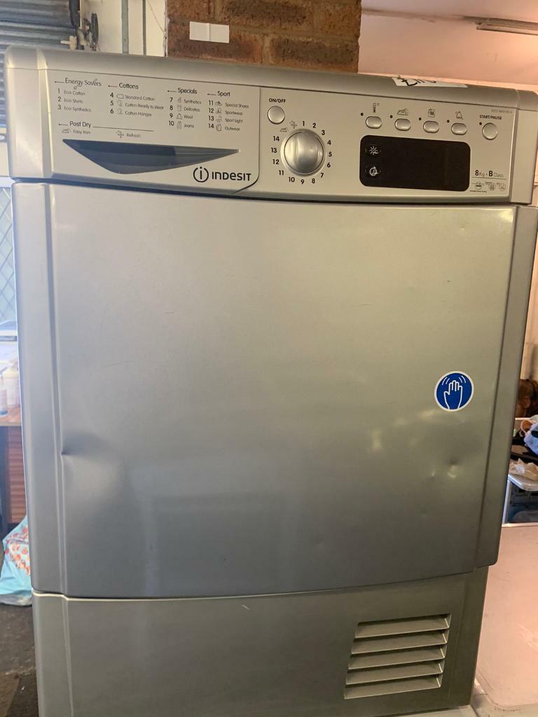 £110 GREY 8KG INDESIT CONDENSER DRYER WITH GUARANTEE in Wolverhampton