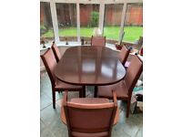 Extendable Mahogany Dining Table & Chairs 