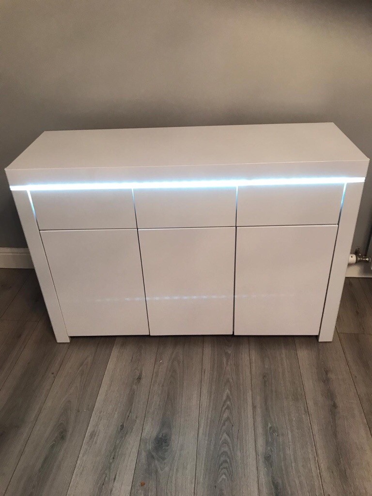 White high gloss LED storage unit/sideboard in Southside, Glasgow