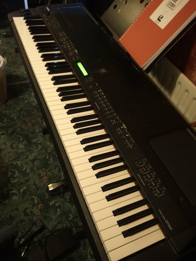 CHEAP Yamaha CP300 Stage Piano With pedals and case. in Ilford