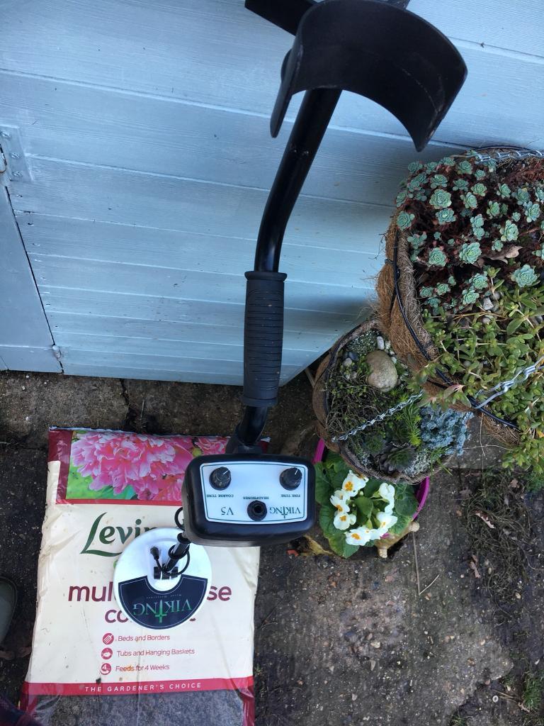 Viking V5 Metal Detector in Canvey Island, Essex Gumtree