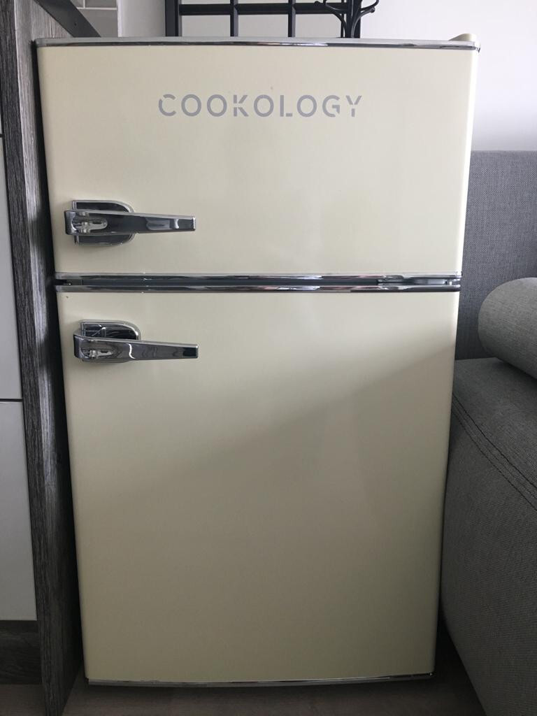 Cookology RETRO86CR 1950's Undercounter Fridge Freezer in Retro Cream, 50cm wide [Energy Class