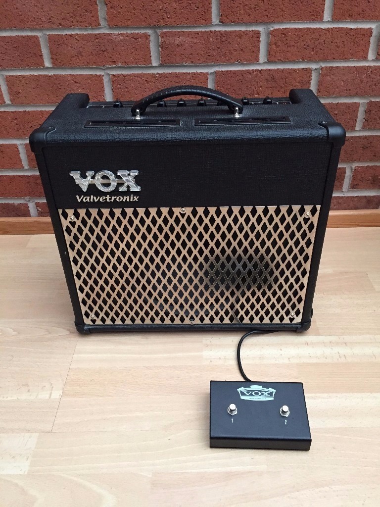 Vox AD30VT Valvetronix 30W Guitar Amp — Includes Footswitch in