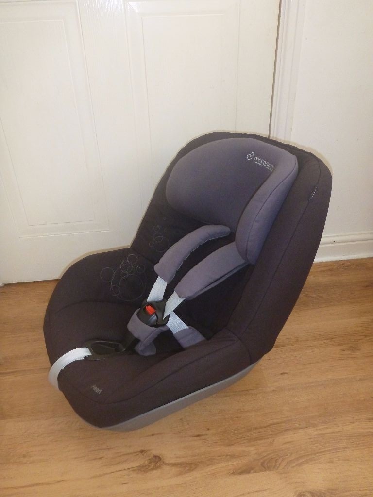 Maxi Cosi Pearl Forward Facing Car Seat, Total/Jet Black! 918KG! Fits