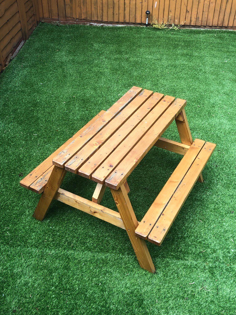 Children S Picnic Garden Table In Staines Upon Thames Surrey