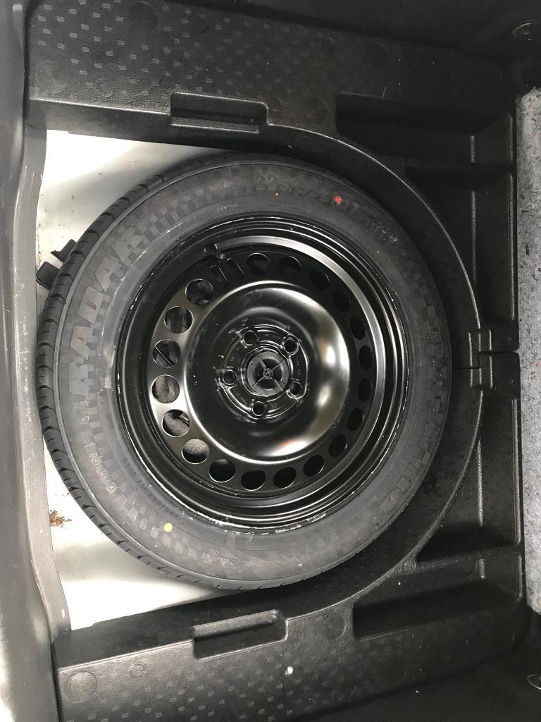 Vauxhall Insignia Fullsize spare wheel in Toddington, Bedfordshire