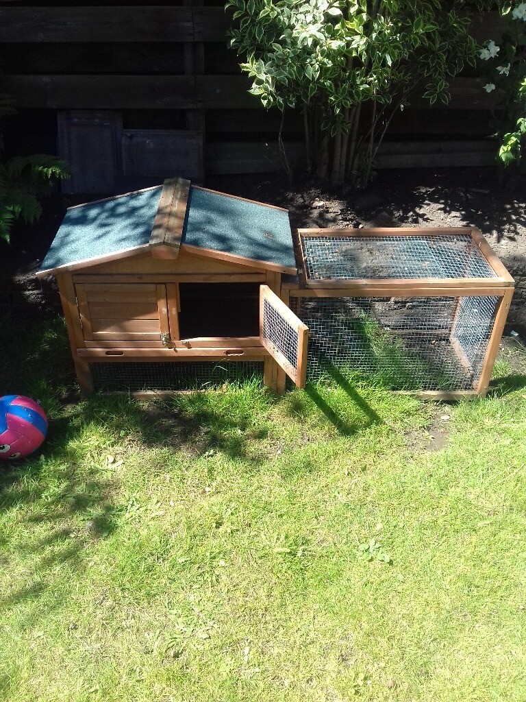 1 rabbit hutch for sale in Kingston, London Gumtree