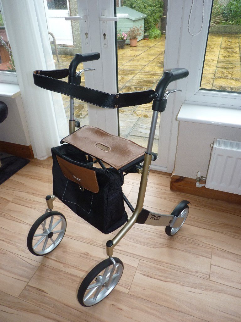 Let's Go Out Trust Rollator Stylish, made in Sweden. Condition like new. Hardly used. in