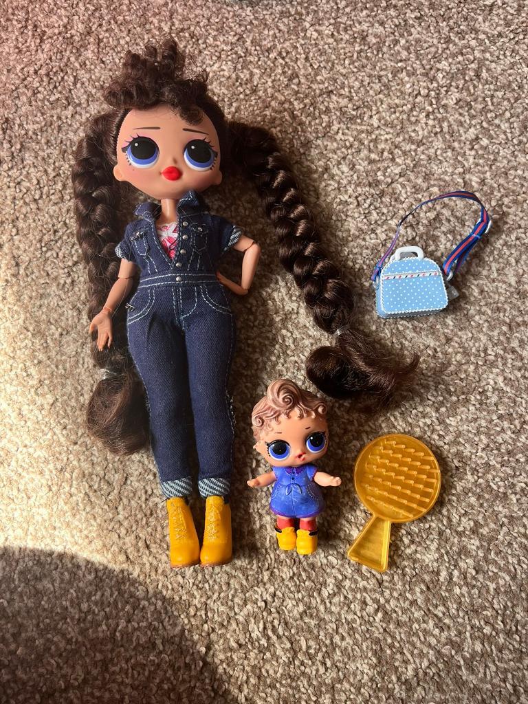 Lol surprise Omg doll busy bb and sis in Hucknall, Nottinghamshire