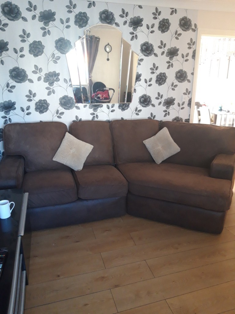 Can deliver john Lewis curved corner sofa very good condition in St