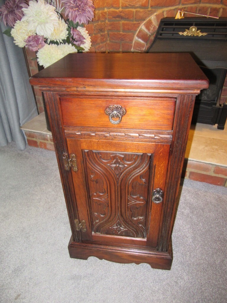 FURNITURE OLD CHARM BY WOOD BROS PEDESTAL 2435 NATIONAL TRUST