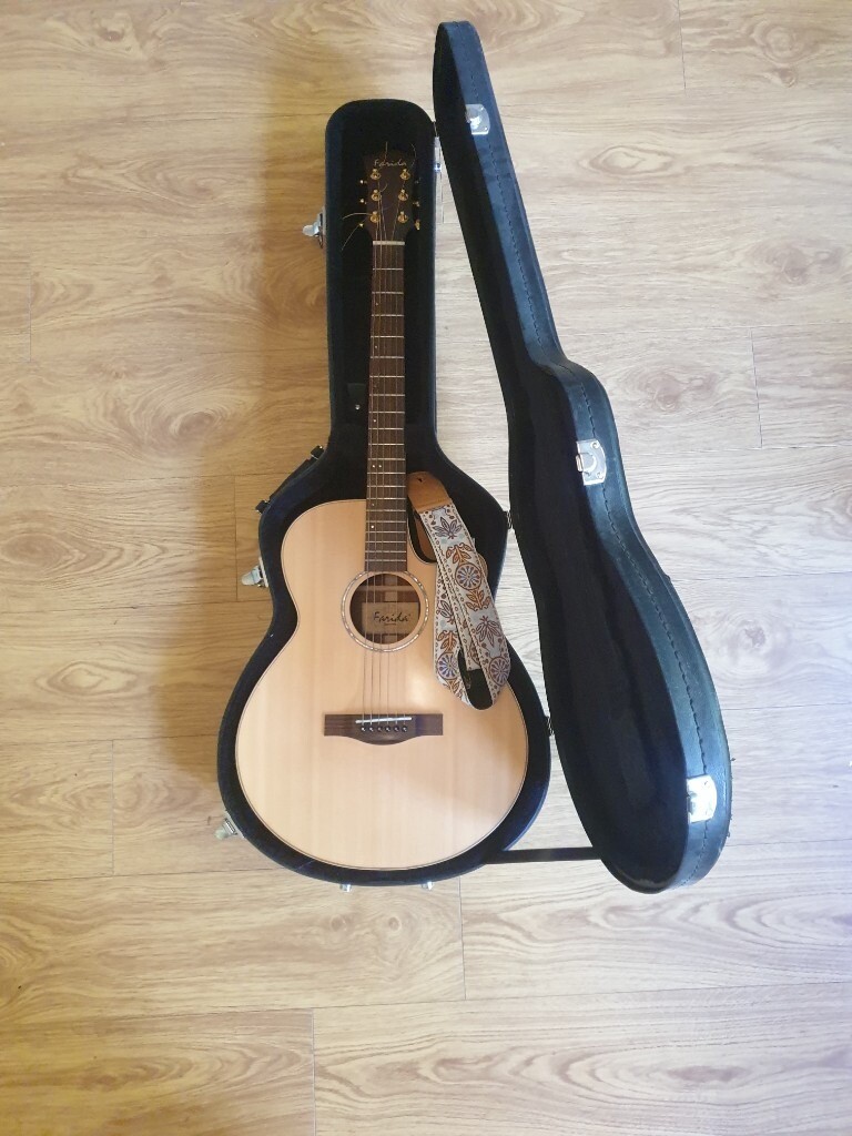 Electroacoustic guitar FARIDA A22 with hardcase in Garston