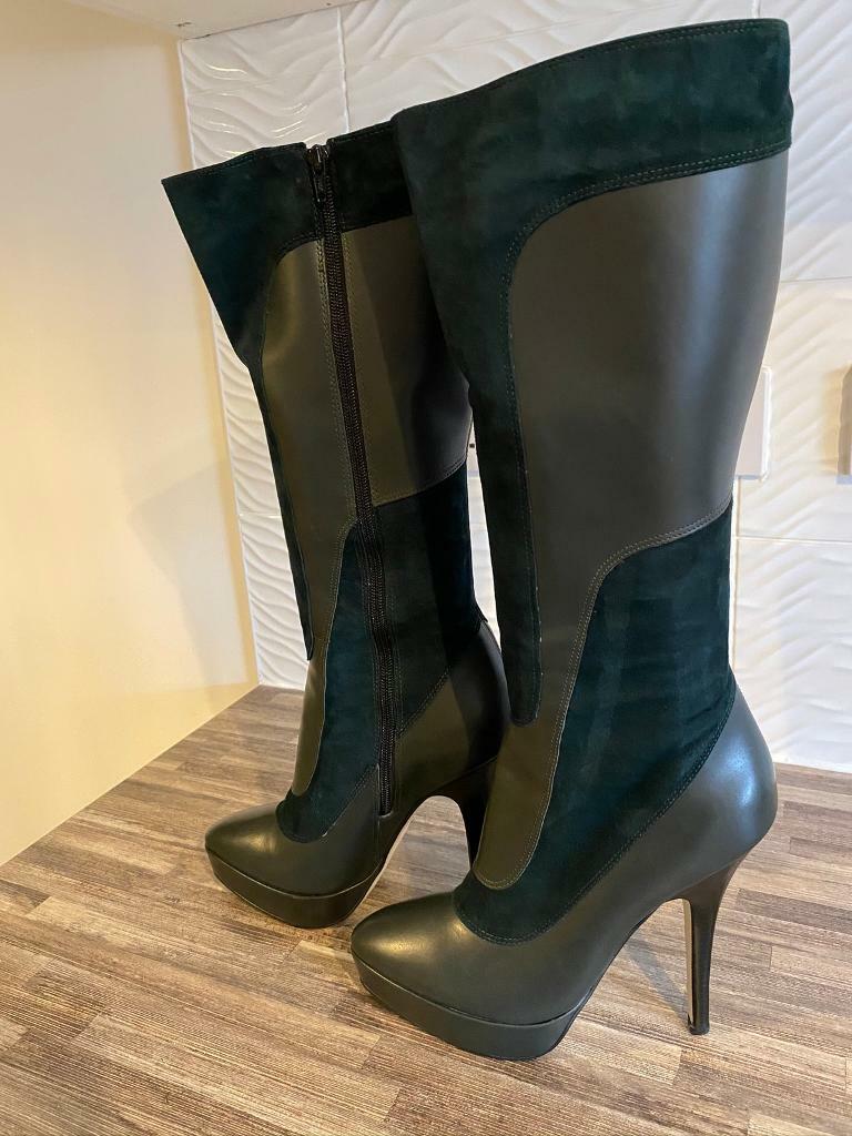 Carvela leather & suede designer ladies boots size UK8 in Pontefract