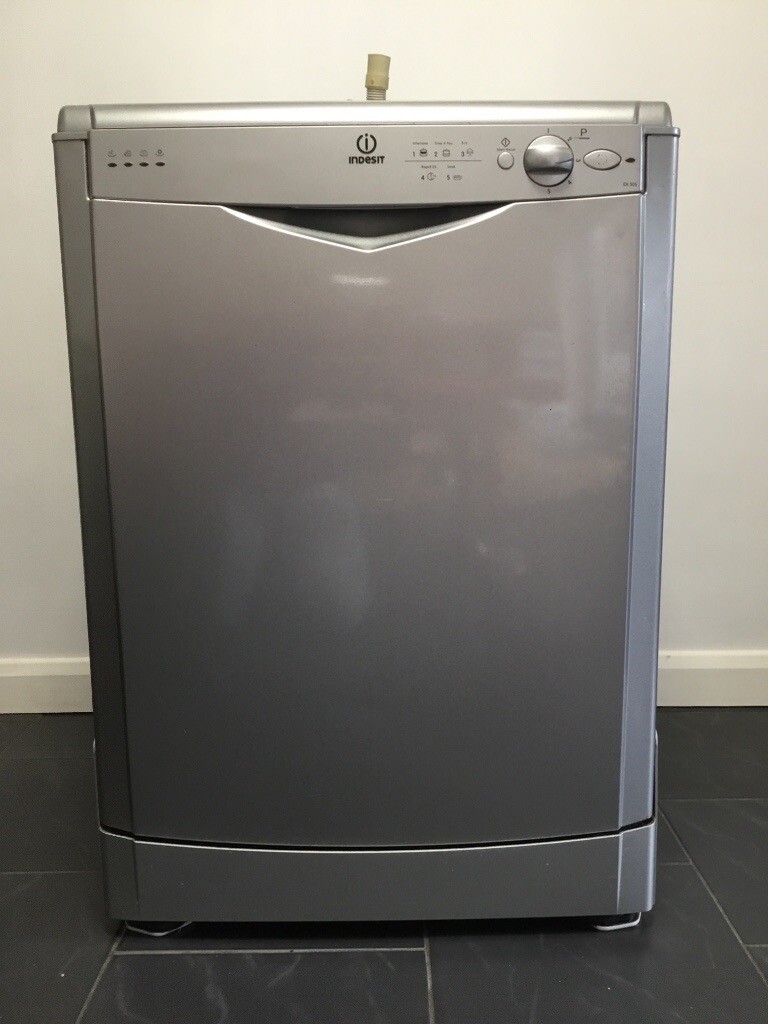 Indesit Dishwasher/Silver in Holywell, Flintshire Gumtree