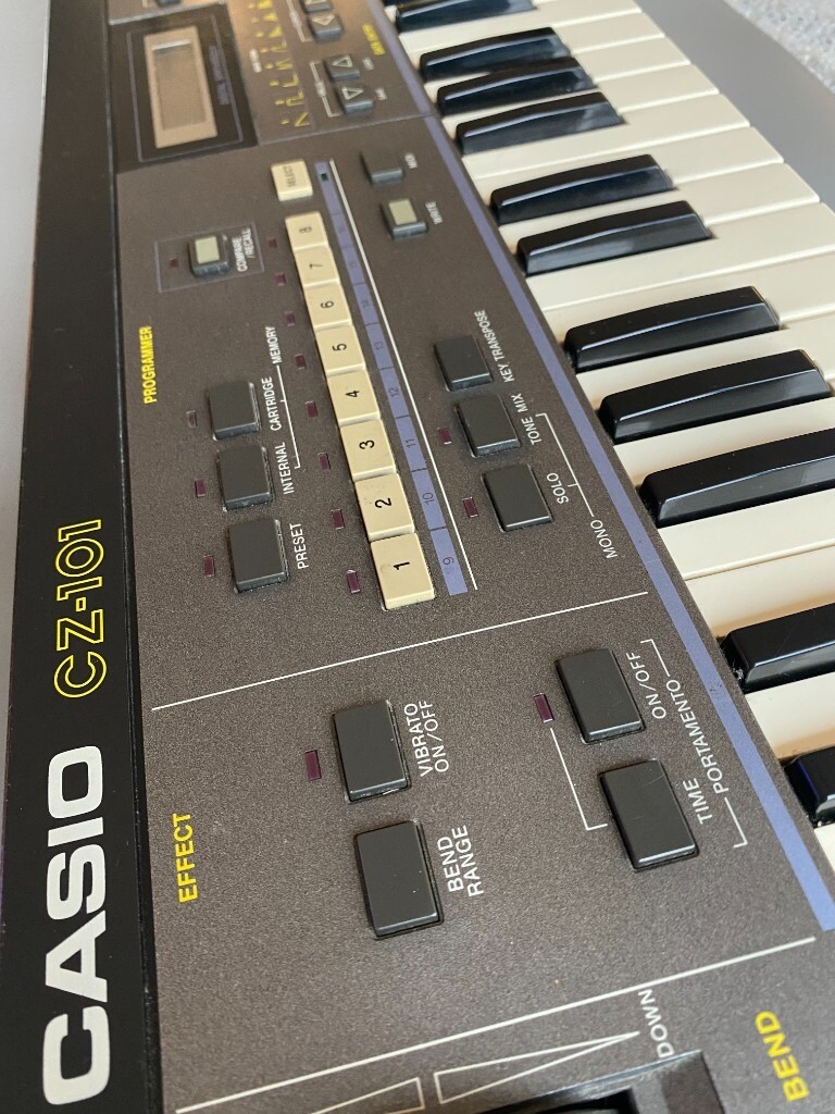 CASIO CZ101 CZ101 Synthesizer 1980s Vintage Synth Keyboard in