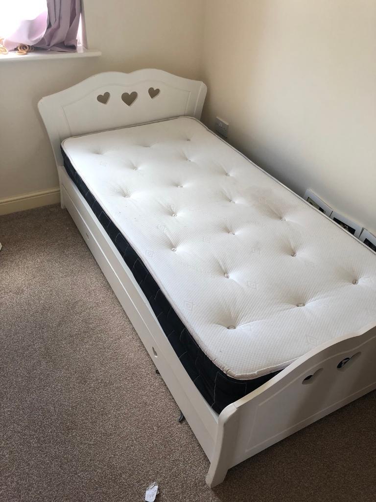 Laura Ashley single bed in Halifax, West Yorkshire Gumtree