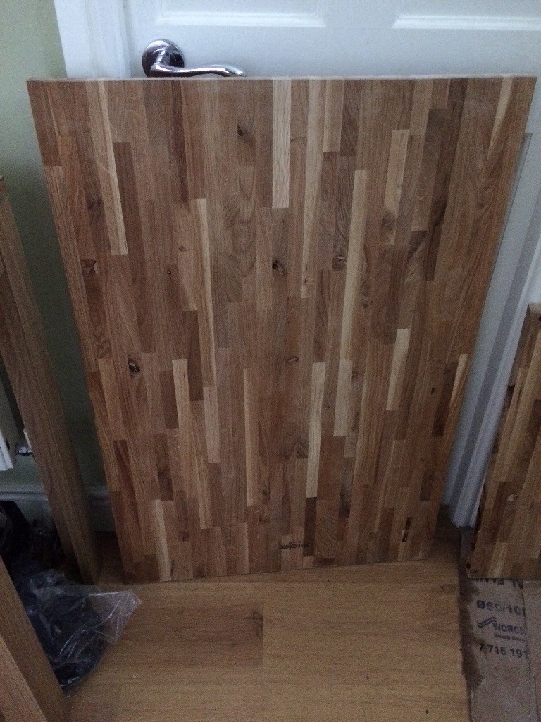 Wickes Solid Wood Worktop Oak offcut in London Bridge, London