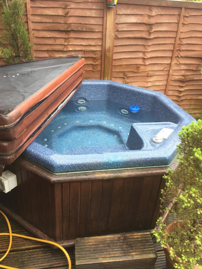 SPAFORM OSLO HOT TUB JACUZZI in Basingstoke, Hampshire Gumtree