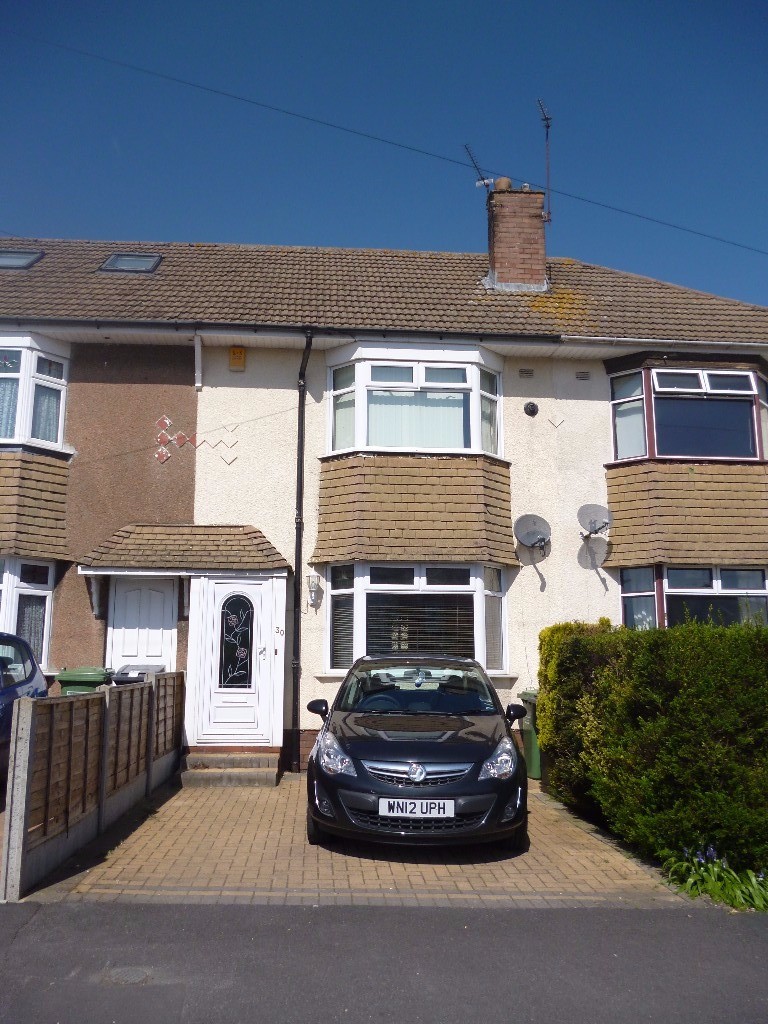 3 Bedroom House to Rent in Filton, Bristol off street parking, two