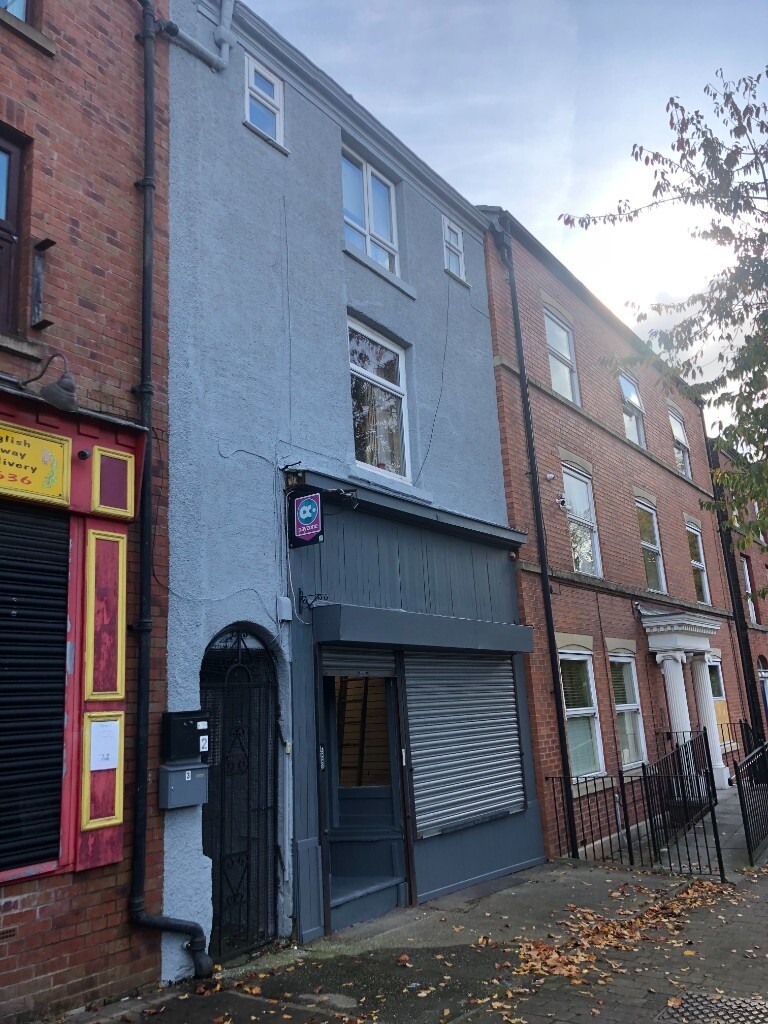Shop to let Long Street Middleton in Blackley, Manchester Gumtree