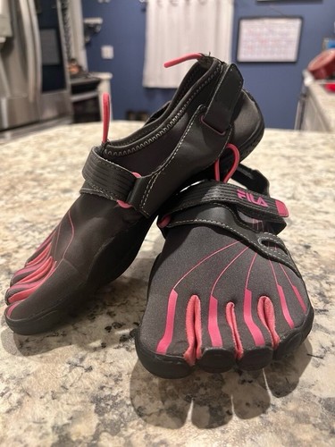 ★FILA★ Payto Sandals v21SM02777H013 Han So Hee Pick] Fila Peito Sandals V2 – SEOUL TERRACE