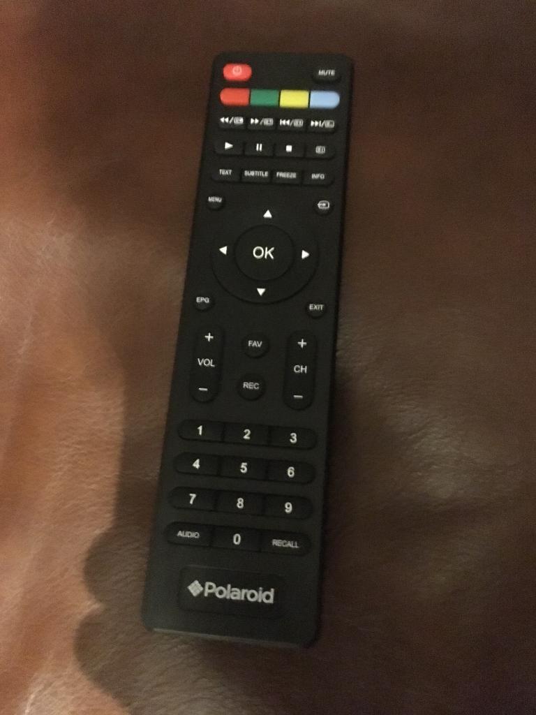 Polaroid 42” HD tv & Sound Bar