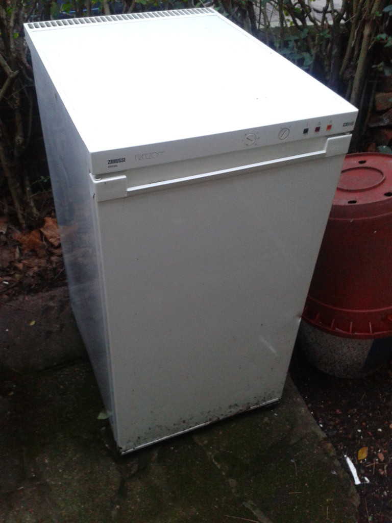 Small, Three Drawer Chest Freezer in Queens Park, London Gumtree