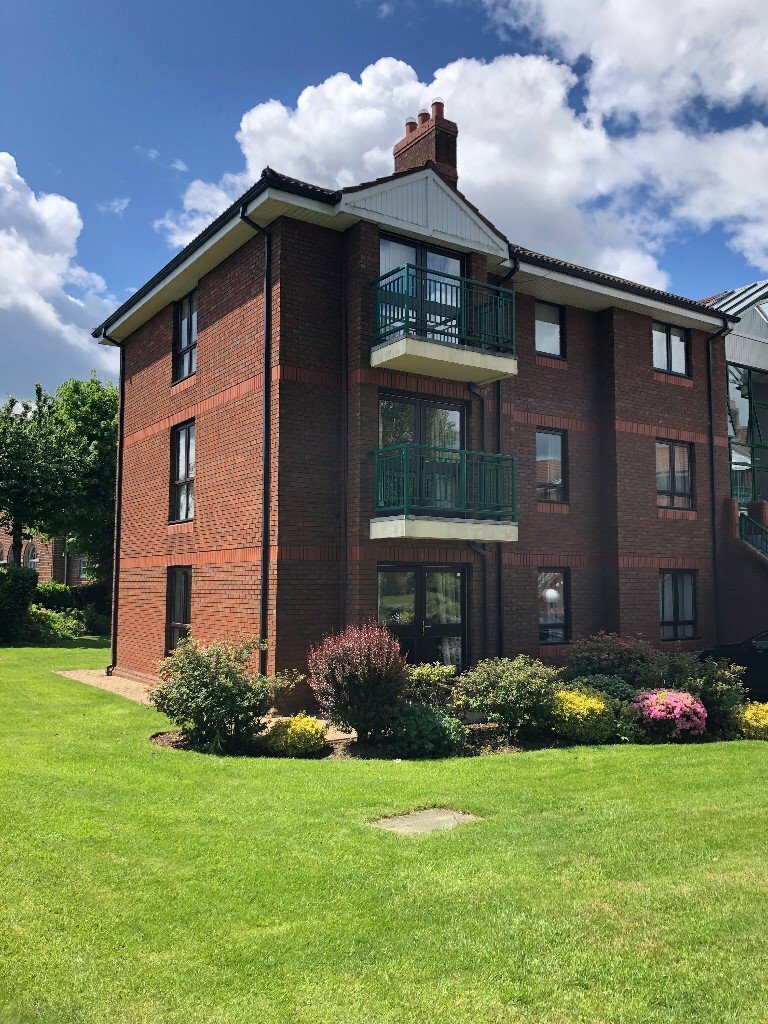 Fully Furnished Malone Road Apartment to Rent 2 Bedroom 2nd Floor