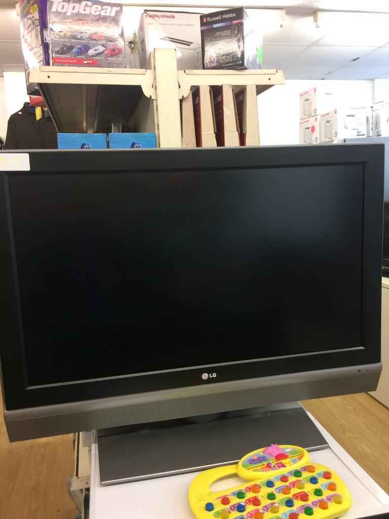 Lg 37inch flat screen tv with built in freeview ! in StokeonTrent