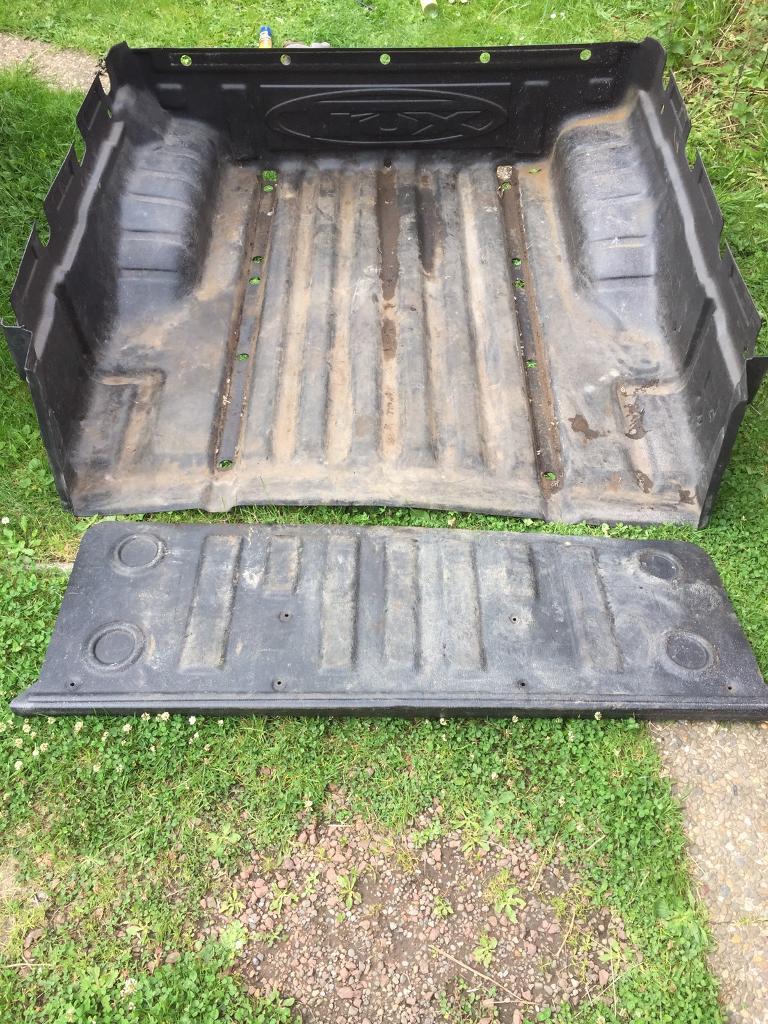 Nissan Navara D40 Tub Trux Load liner in Newcastle, Tyne and Wear