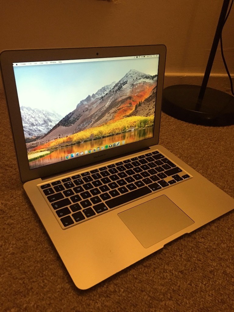 Macbook Air laptop (13 inch, early 2014) used in good condition in