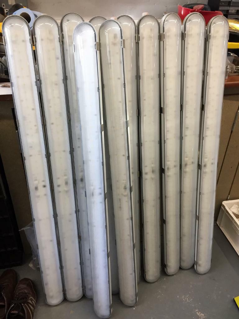 Philips 4ft led light fittings in West Moors, Dorset Gumtree