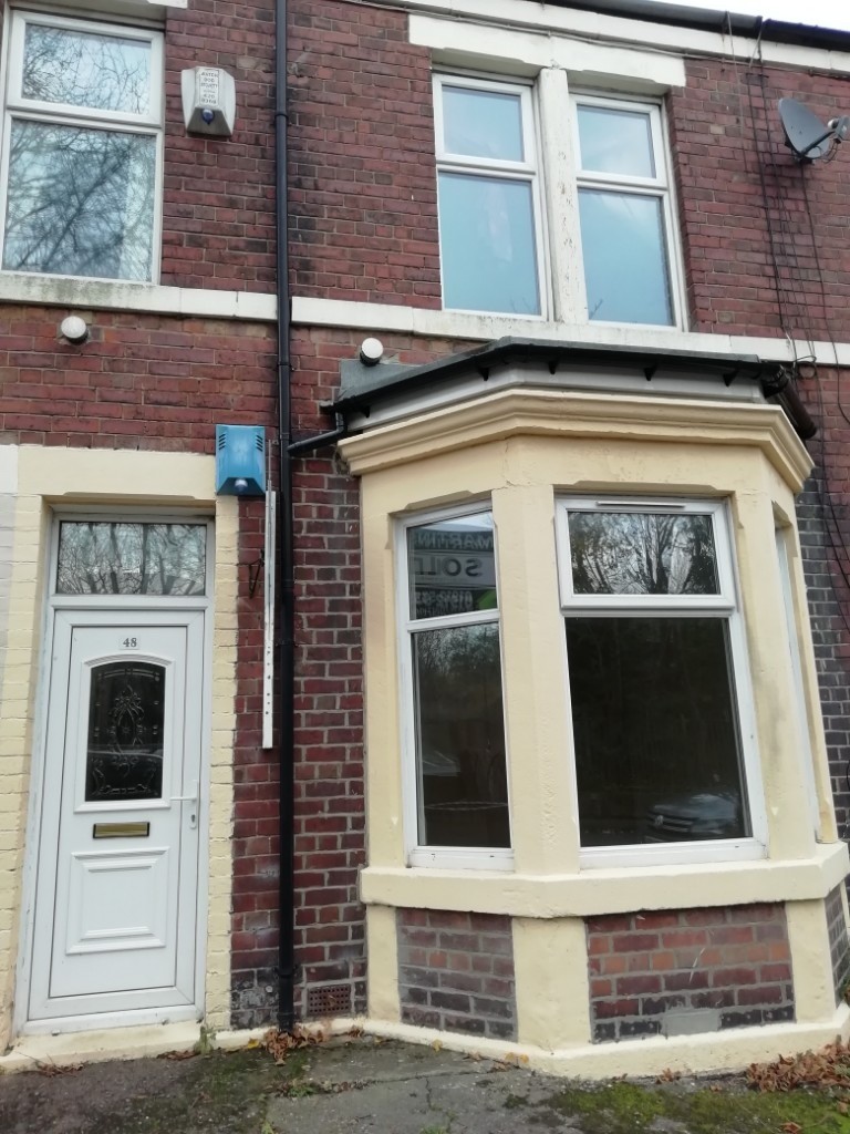 Two bedroom, Tyneside flat available for rent in Wallsend. Close to
