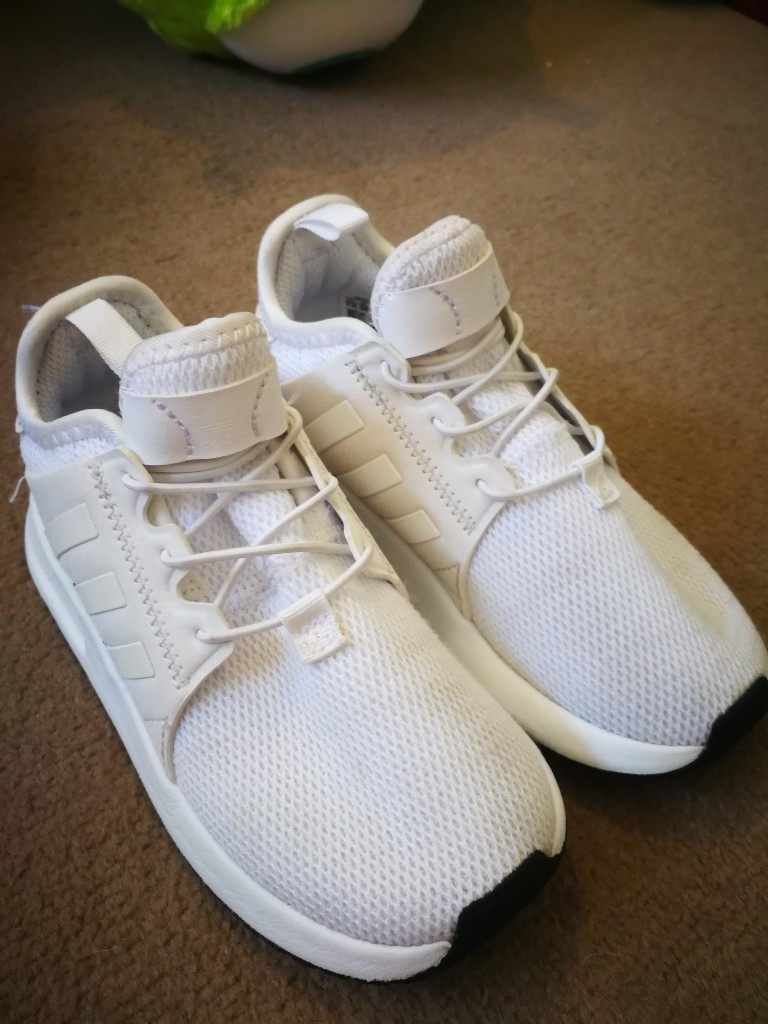 adidas trainers kids size 9 adidas trainers kids size 9