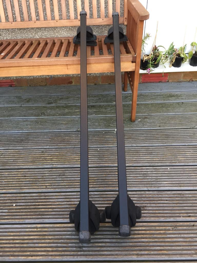Halfords roof bars and fitting kit in Buckstone, Edinburgh Gumtree