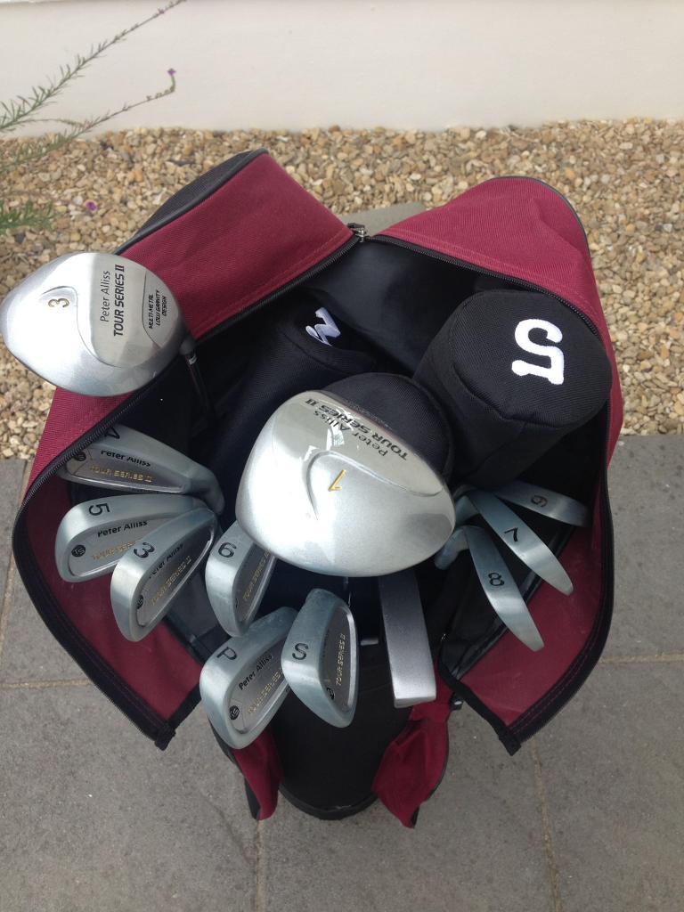 PETER ALLISS TOUR SERIES 2 FULL SET OF GOLF CLUBS £50 in Blaina
