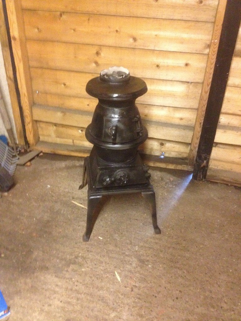 Clarke's 6.9KW Pot Belly Stove and Twin Skin Stainless flue kit. in