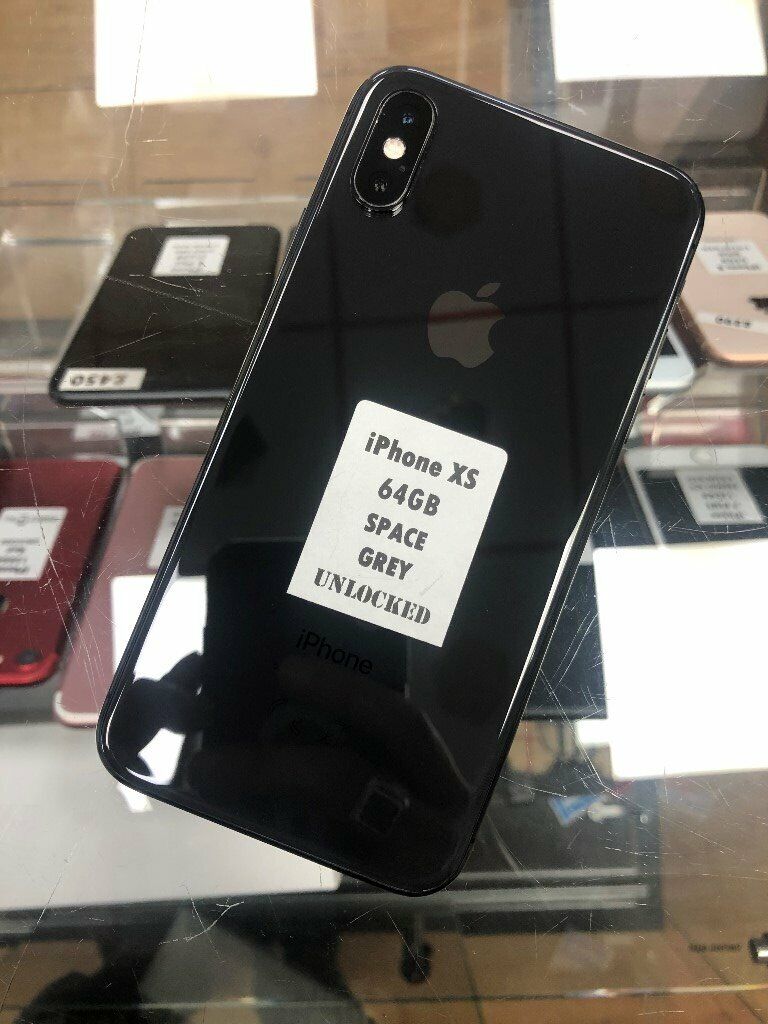 iPhone XS 64GB Space Grey Unlocked Good Condition | in Bradford, West