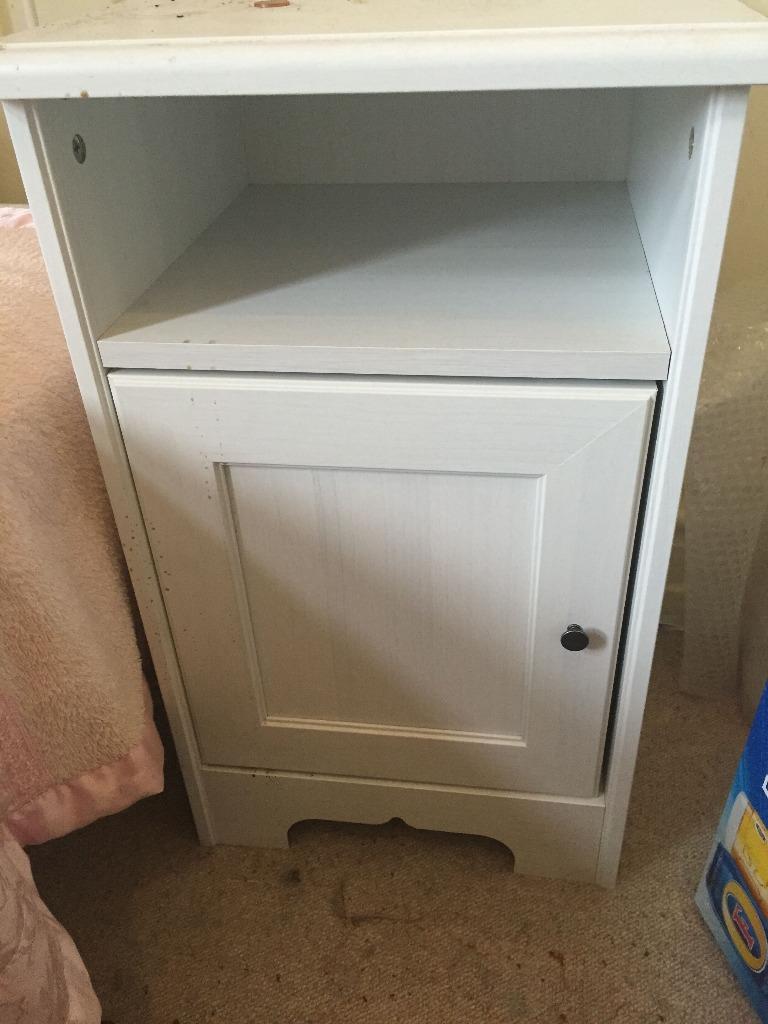 White Chest of Drawer for sale! Must See. Very Cheap in Portsmouth
