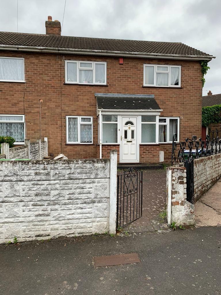 3 bedroom house to rent in West Bromwich B71 2AL in Sandwell, West