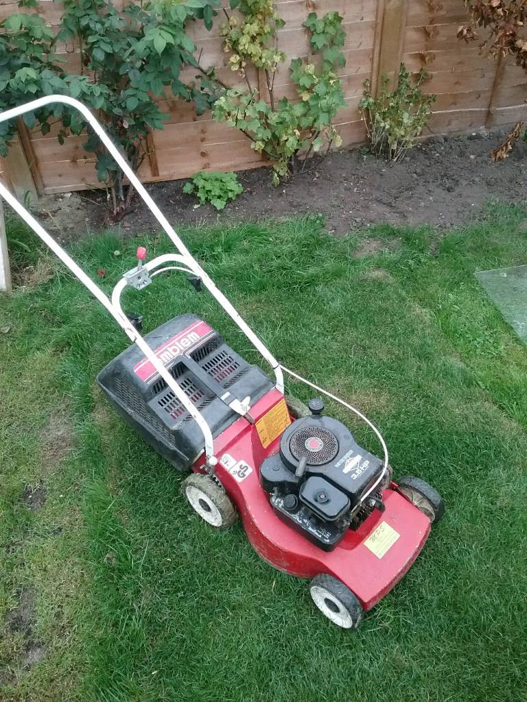 Cheap lawn mower starts cuts going cheap in Guildford, Surrey Gumtree
