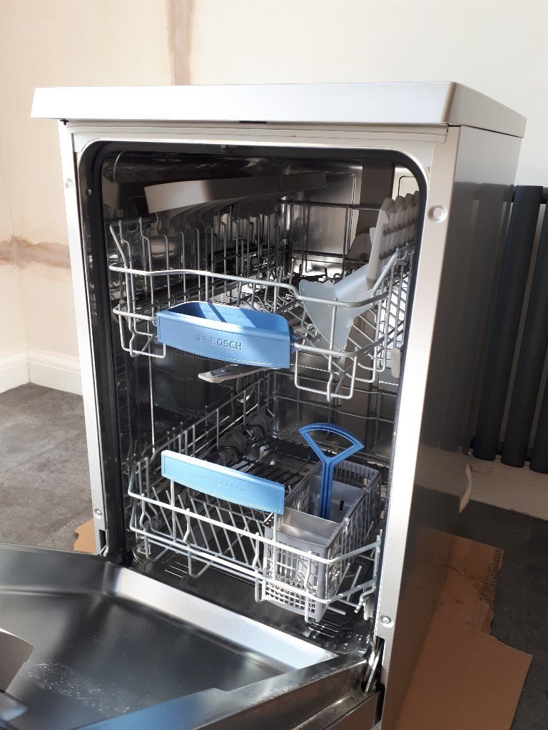 Silver Serie 6 Bosch Slimline dishwasher model SPS53M08GB in Henley