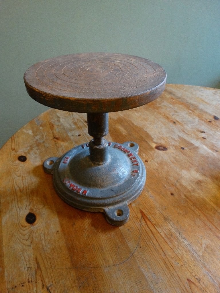 POTTERY BANDING WHEEL VINTAGE POTTERS BANDING WHEEL, VERY HEAVY CAST IRON in Norwich, Norfolk